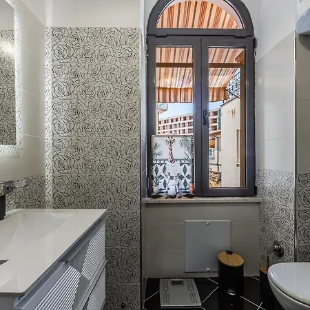 Дом отдыха Gg House Historic Duplex In Gjuhadol *