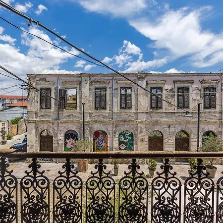 Gg House Historic Duplex In Gjuhadol Дом отдыха Шкодер