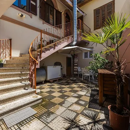 Gg House Historic Duplex In Gjuhadol * Шкодер