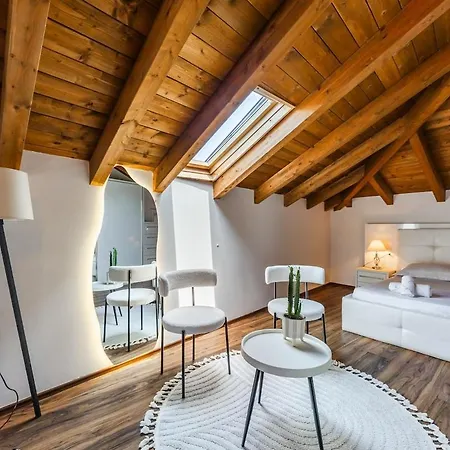 Gg House Historic Duplex In Gjuhadol *